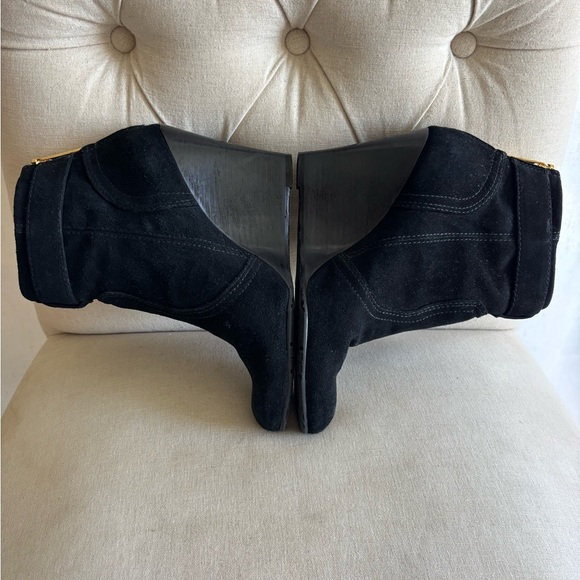 Tory Burch Deanna Black Suede Wedge Ankle Zip Gold Buckle Boots Size 5.5 - Picture 9 of 14